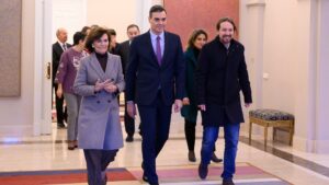 Pedro Sánchez, Pablo Iglesias y Carmen Calvo.