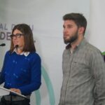La candidata a lehendakari de Elkarrekin Podemos, Miren Gorrotxategi, junto a David Soto