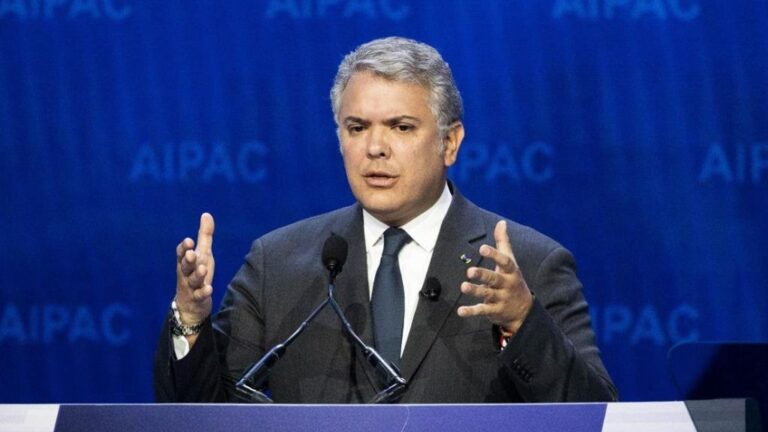 Iván Duque durante un acto en Washington