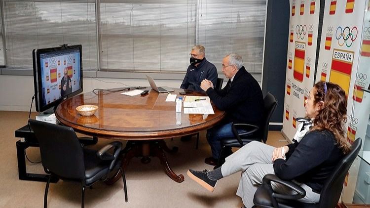 El presidente del Comité Olímpico Español (COE), Alejandro Blanco, en una videoconferencia en la sede del organismo