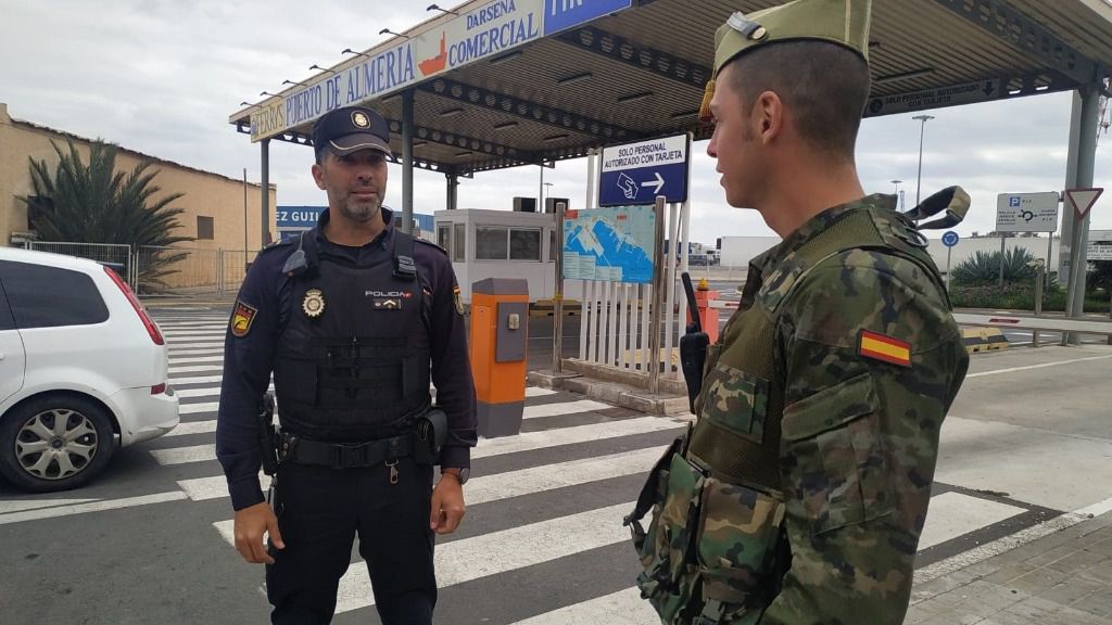 Militar y Policía Nacional en Almería