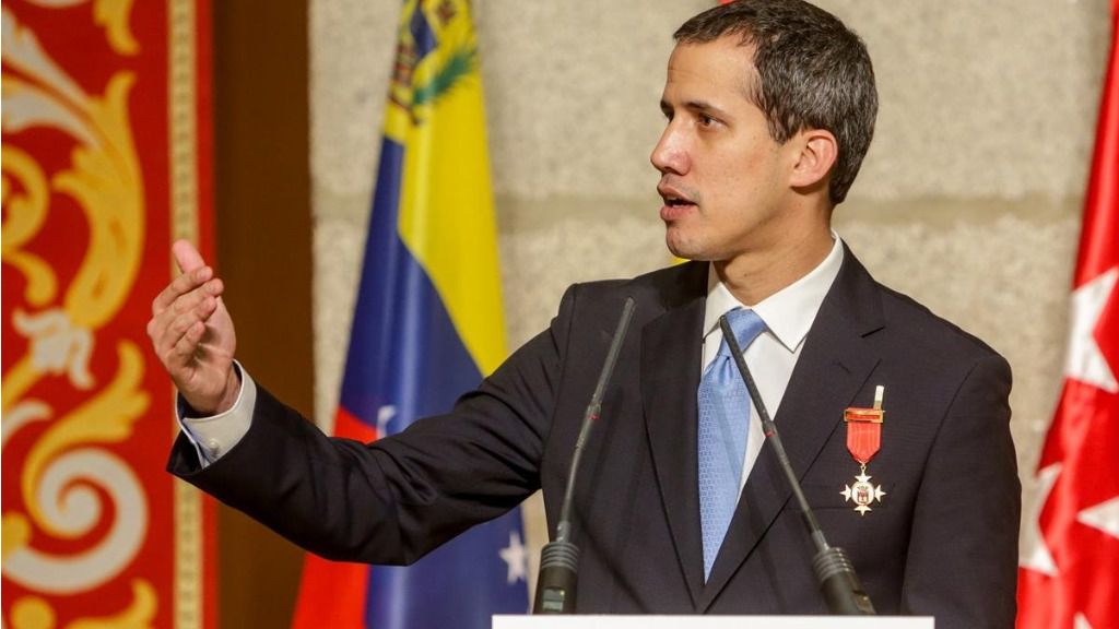 El presidente de la Asamblea Nacional Venezolana, Juan Guaidó, en el acto de la Comunidad de Madrid donde recibe la Medalla Internacional de la Comunidad de Madrid