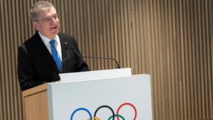 Thomas Bach, presidente del COI, durante un acto