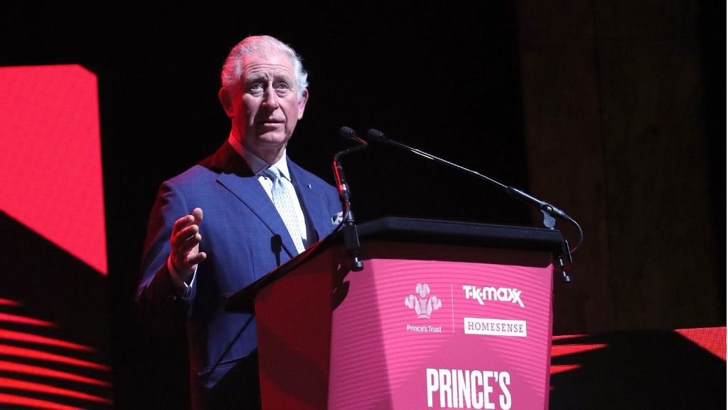 El príncipe Carlos en un acto público