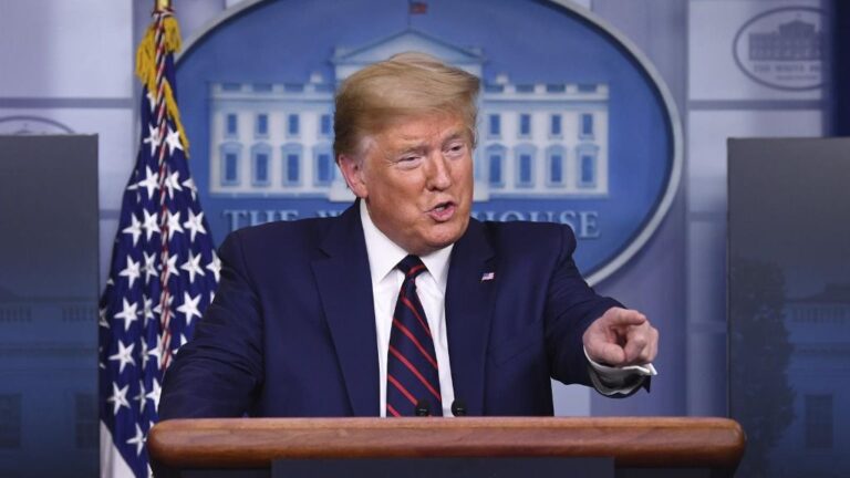 El presidente de Estados Unidos, Donald Trump, durante la rueda de prensa del grupo de trabajo del coronavirus en la Casa Blanca