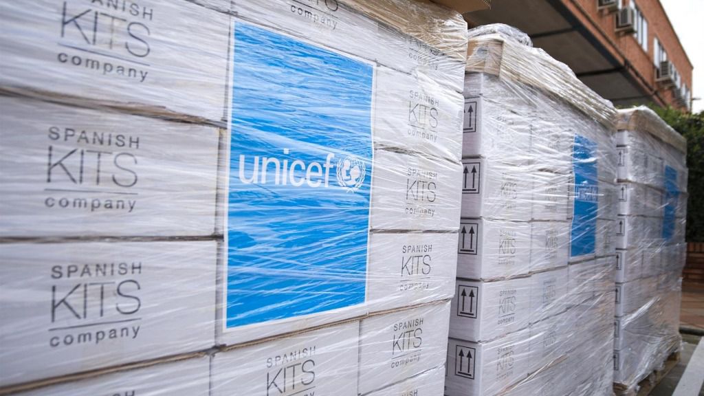 Reparto de suministros de UNICEF en España