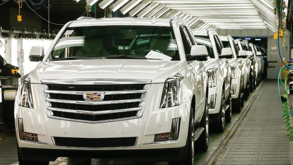 Producción del Cadillac Escalade en la planta de General Motors en Arlington (Estados Unidos)