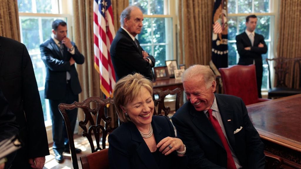 La excandidata presidencial estadounidense Hillary Clinton y el exvicepresidente de Estados Unidos Joe Biden