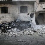 Imagen de un edificio afectado por los bombardeos en la región siria de Idlib