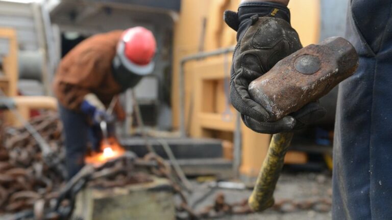 Trabajador trabajo paro