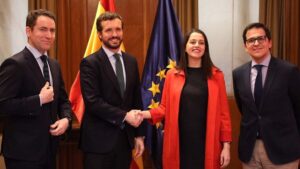 Reunión en el Congreso entre el presidente del PP, Pablo Casado, y la portavoz parlamentaria de Ciudadanos, Inés Arrimadas