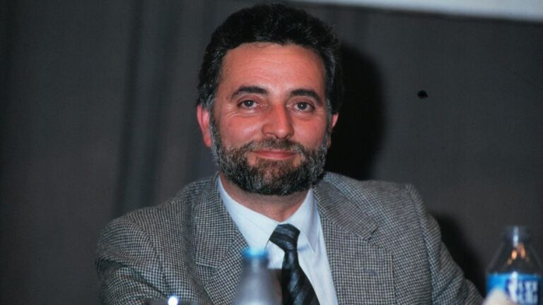 El que fuera dirigente de Izquierda Unida, Julio Anguita, durante el XII congreso del PCE donde fue elegido secretrio general en el año 1999