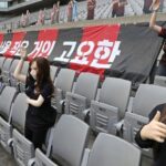 Múñecas sexuales usadas como público por el FC Seoul