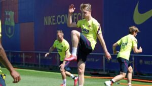 El jugador del FC Barcelona Frenkie De Jong en un entrenamiento futbol