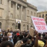 Concentración contra el racismo en la plaza Sant Jaume de Barcelona