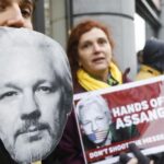 Manifestación en Bruselas a favor de la liberación del fundador de Wikileaks, Julian Assange