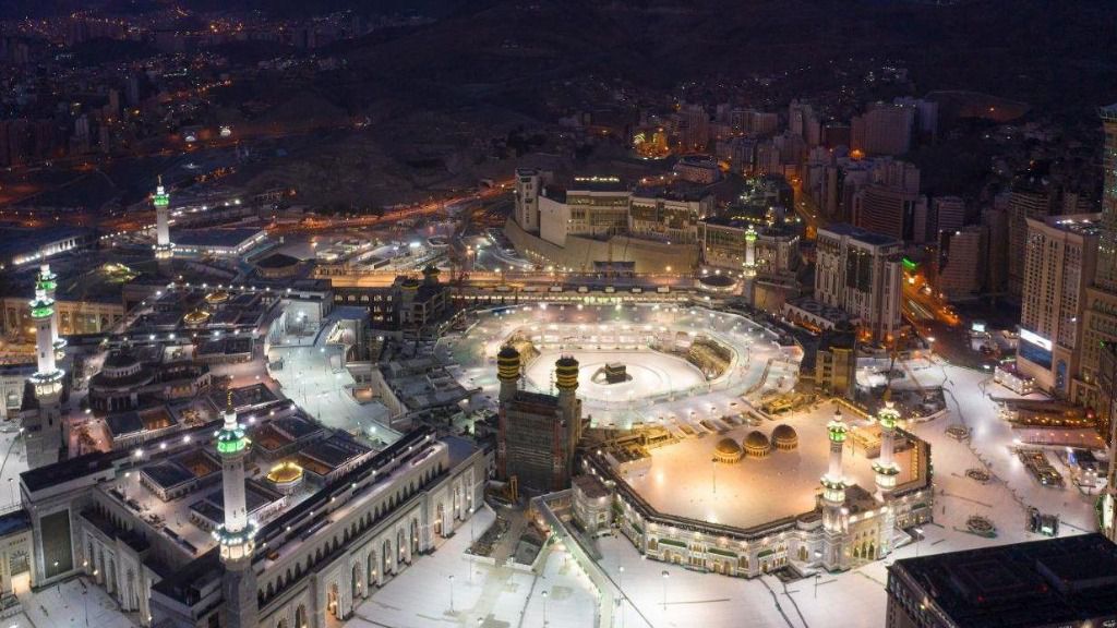 Vista aérea de la Gran Mezquita de La Meca durante la pandemia de coronavirus en Arabia Saudí