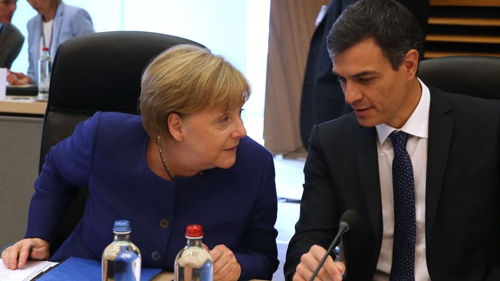 Pedro Sánchez y Angela Merkel.