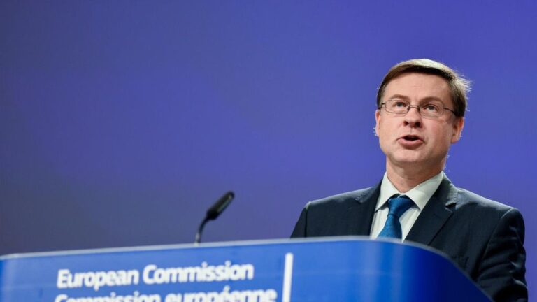 El vicepresidente económico de la Comisión Europea, Valdis Dombrovskis