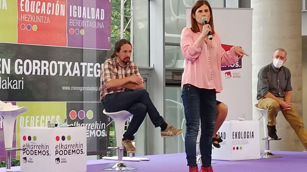 Miren Gorrotxategi y Pablo Iglesias