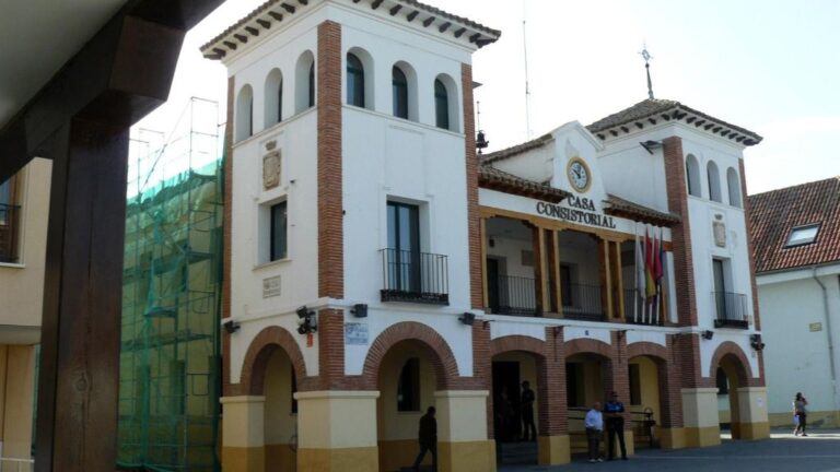 Fachada del Ayuntamiento de Pinto