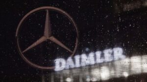 Logo de Daimler y de Mercedes-Benz.