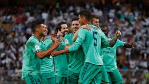 El Real Madrid celebra su pase a la final de la Supercopa 2020