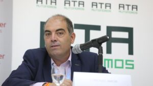 El presidente de ATA, Lorenzo Amor, durante la quinta jornada de la XXXIII Edición de los Cursos de Verano en San Lorenzo de El Escorial, Madrid (España)