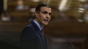 El presidente del Gobierno, Pedro Sánchez, interviene en una sesión plenaria en el Congreso, en Madrid (España)