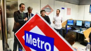 Ángel Garrido, consejero de Transportes, junto a Ignacio Aguado, vicepresidente de la Comunidad de Madrid