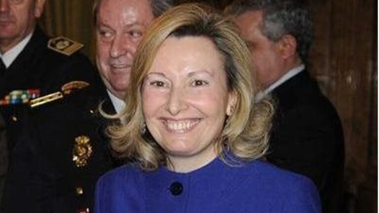 Amparo Valcarce, subsecretaria de Defensa