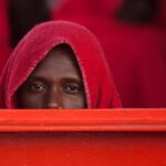 Un migrante africano trasladado por Salvamento Marítimo al puerto de Málaga mediterraneo inmigrantes patera