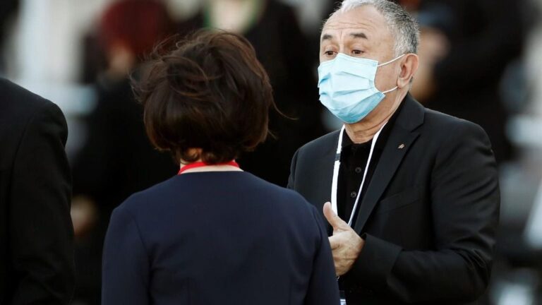 El secretario general de UGT, Pepe Álvarez, a su llegada a la ceremonia de Estado para homenajear a las víctimas de la pandemia de Covid