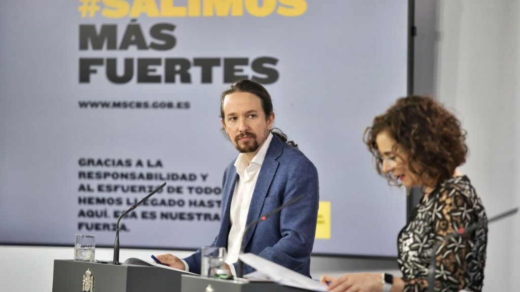 Pablo Iglesias y María Jesús Montero en la rueda de prensa del Consejo de Ministros