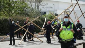 Bloqueo de imprentas por activistas de Extinction Rebellión en Reino Unido