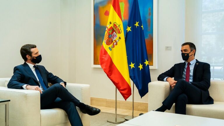 Pedro Sánchez y Pablo Casado