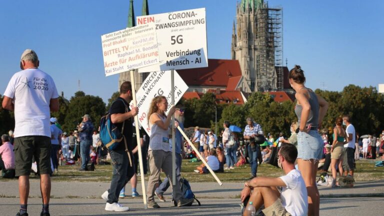 Manifestación negacionista en Múnich, Baviera, Alemania