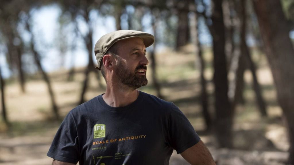 Alfredo González Ruibal es doctor en Arqueología Prehistórica por la Universidad Complutense de Madrid y científico titular en el Instituto de Ciencias del Patrimonio del CSIC