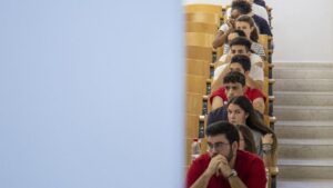 Alumnos examinándose de las pruebas de acceso a la universidad en la Universidad de Sevilla