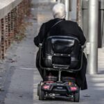 anciana dependencia silla de ruedas