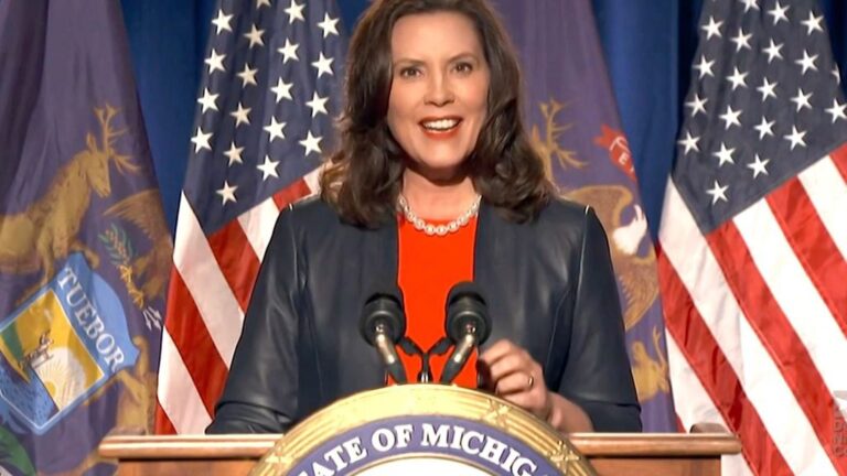 La gobernadora demócrata del Estado de Míchigan, Gretchen Whitmer