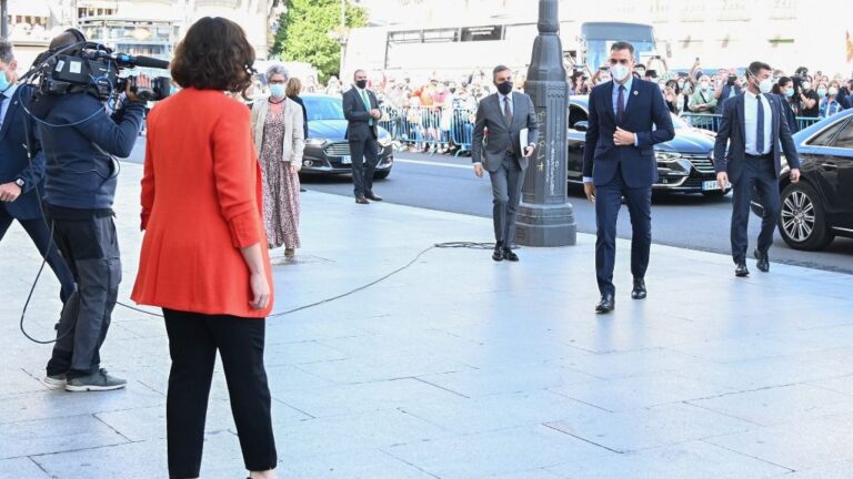 Isabel Díaz Ayuso y Pedro Sánchez