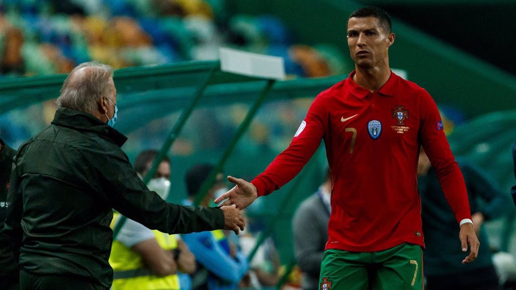 Cristiano Ronaldo jugando con PortugalCristiano Ronaldo jugando con Portugal