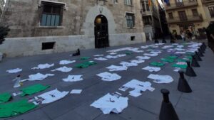 Protesta de los MIR frente al Palau de la Generalitat