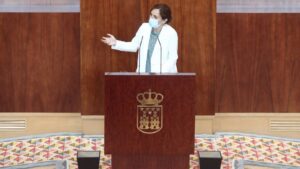 La líder regional de Más Madrid, Mónica García, interviene durante la segunda jornada del Pleno del Debate del Estado de la Región en Madrid.