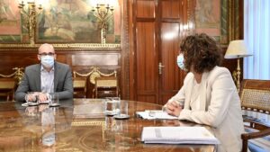 La ministra de Hacienda, María Jesús Montero, y el secretario de Estado de Derechos Sociales, Nacho Álvarez