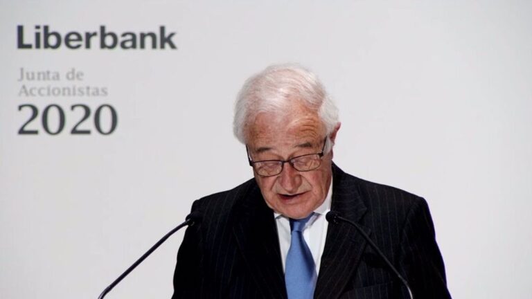 El presidente no ejecutivo de Liberbank, Pedro Manuel Rivero Torre, en la junta de accionistas celebrada el 28 de octubre de 2020