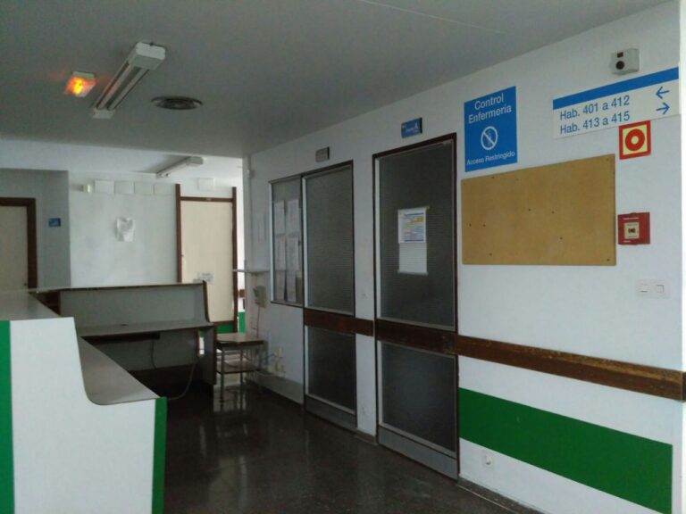 Hospital Ramón y Cajal, planta 4ª zona izquierda A cardiología, 24 camas cerradas desde el 16 de junio