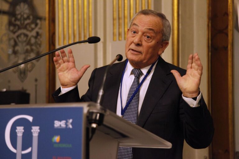 Premio Carlos Humanes