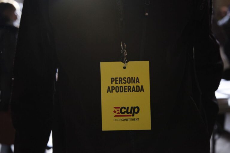 CUP Elecciones en Cataluña apoderado